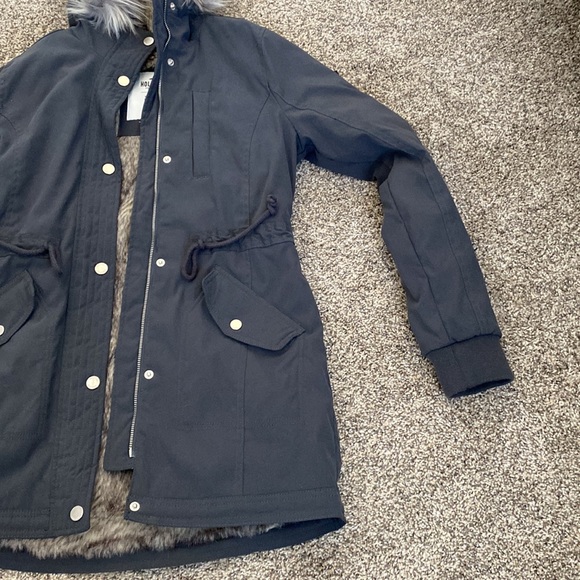 Hollister jacket - Picture 3 of 10